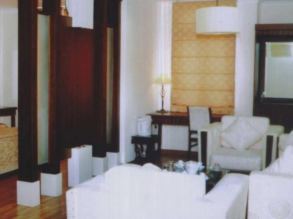 Hôtel Kinh Do à Hué Extérieur photo